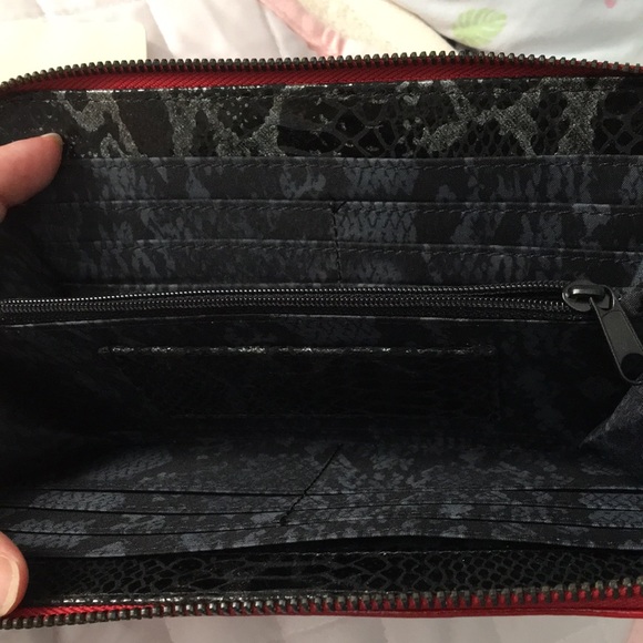 Kenneth Cole Red patent Leather Wallet Clutch 8” - Picture 4 of 9